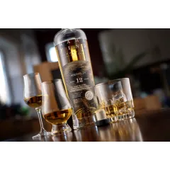 Aberfeldy 12YO Drink Whisky with Friends : First Generation